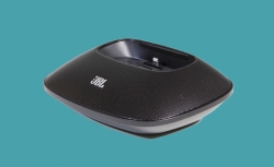 Dock compacta garante bom volume e definição em ambientes pequenos