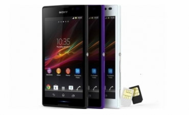 Sony Xperia C tem configuração intermediária e exclusivo guia de voz para selfies