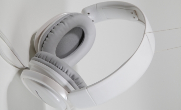 Fone de ouvido Panasonic RP-HX250E é opção boa para fãs de qualquer estilo musical
