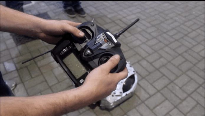 Controles são utilizados em diversas batalhas de robôs (Foto: Isabela Giantomaso/TechTudo)