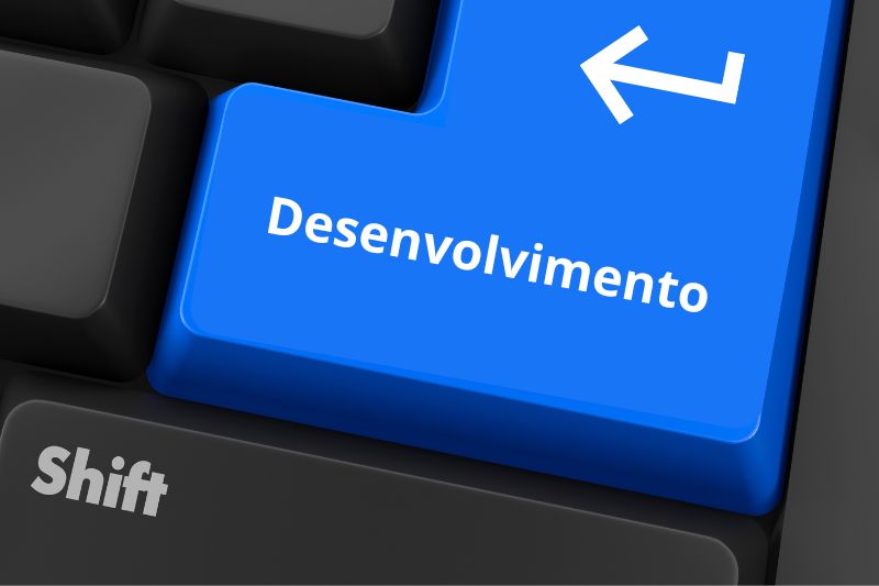 Aplicação combinada dos padrões Flyweight e Composite em sistemas com muitos objetos