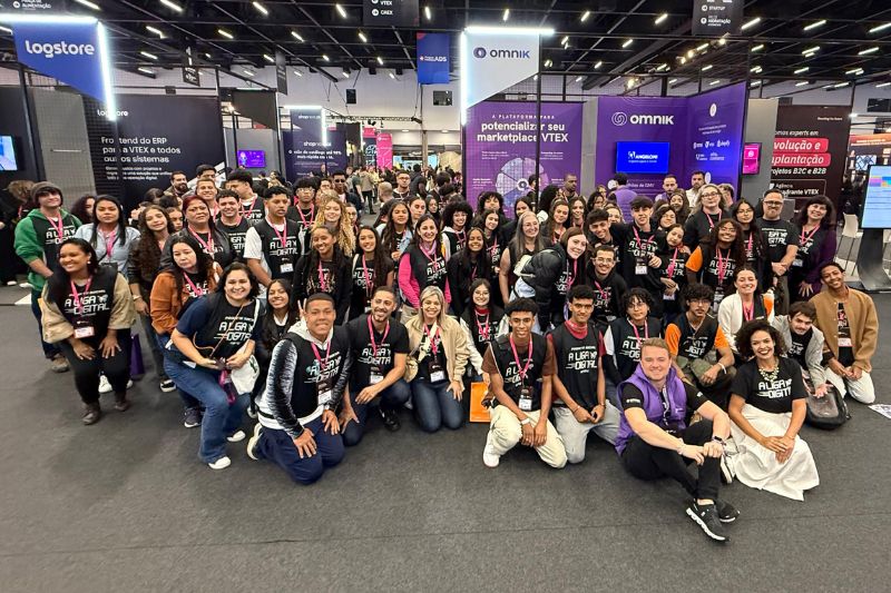 Jovens da Brasilândia recebem formação gratuita em tecnologia
