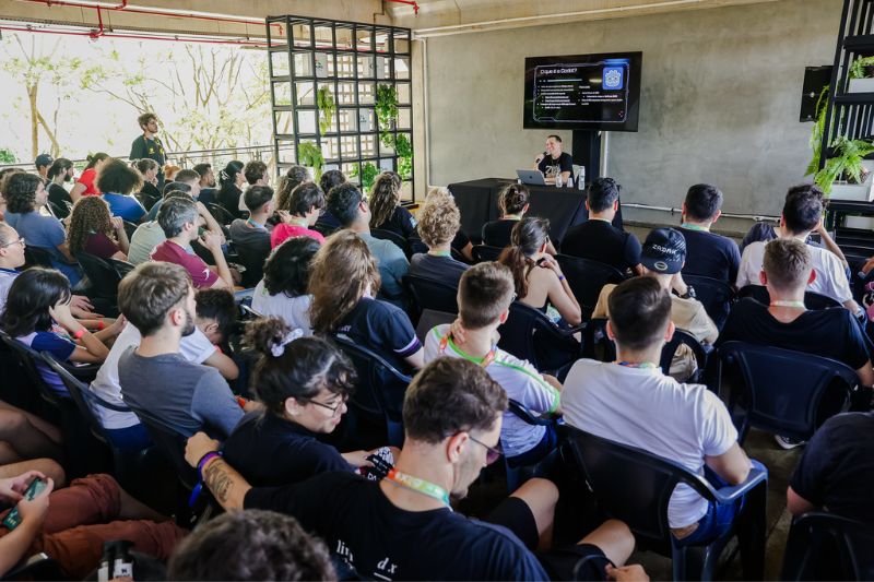 Maior evento de Software Livre e Tecnologias Abertas da América Latina abre chamada de palestras