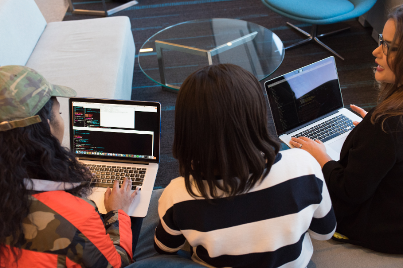 Foz do Iguaçu terá Hackathon com R$ 10 mil em prêmios nos dia 30 e 31