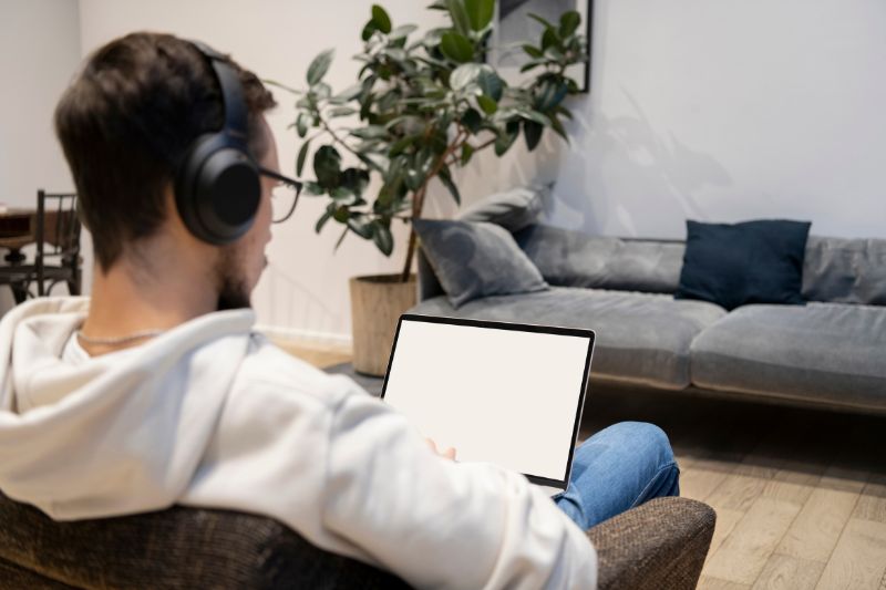 89,1% dos brasileiros acessam a internet, segundo o IBGE; como isso redefine oferta e atendimento?